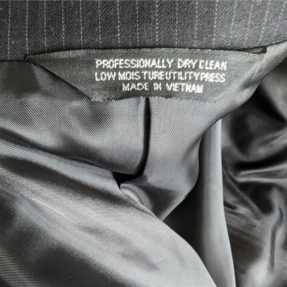 Claiborne 100% Wool Charcoal Pinstriped Suit Jacket Blazer 42 R New With Tags - Picture 10 of 13